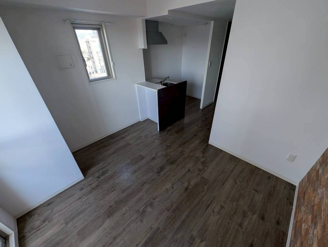 ONLYONE川西藤の木の居間・リビング