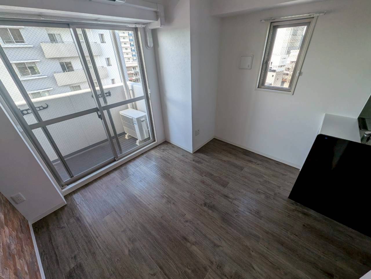 ONLYONE川西藤の木の居間・リビング