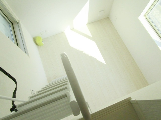 コンフォルタ飛鳥山の洋室|ロフトから見た居室です。