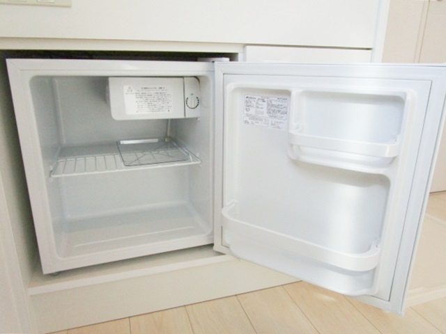 コンフォルタ飛鳥山の内装|ミニ冷蔵庫完備。