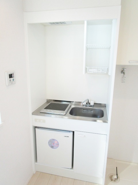 コンフォルタ飛鳥山のキッチン|１口IHコンロ付きミニキッチン。