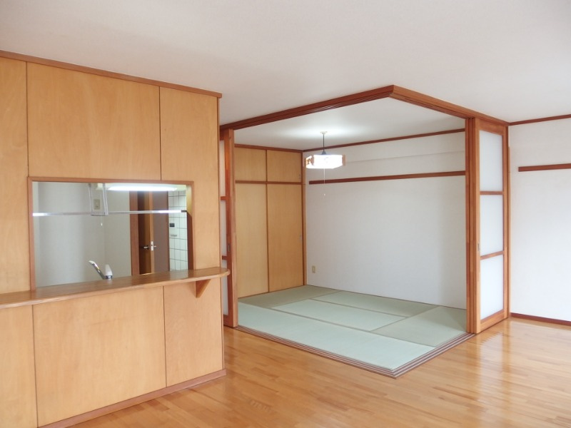 カーサベルジオーノの居間・リビング|別室イメージ