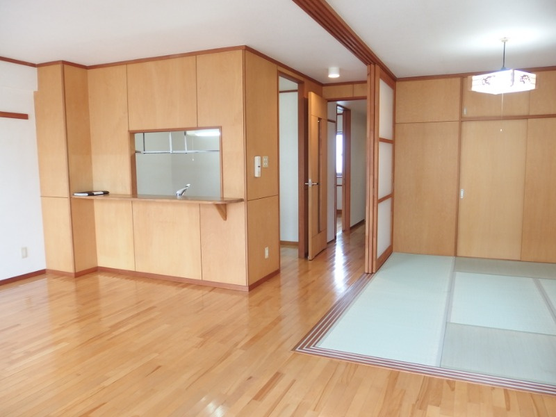 カーサベルジオーノの居間・リビング|別室イメージ