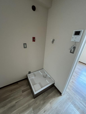 【セキュリティ】 | 大商第一マンション | 訪問者の顔がわかるモニター付きインターホン完備