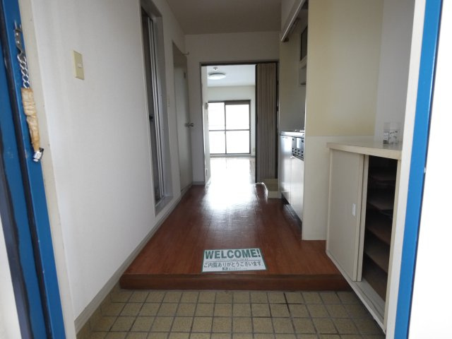 プリムローズヒルの玄関|収納もある玄関です