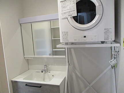 広島市佐伯区五日市中央５丁目の独立洗面台