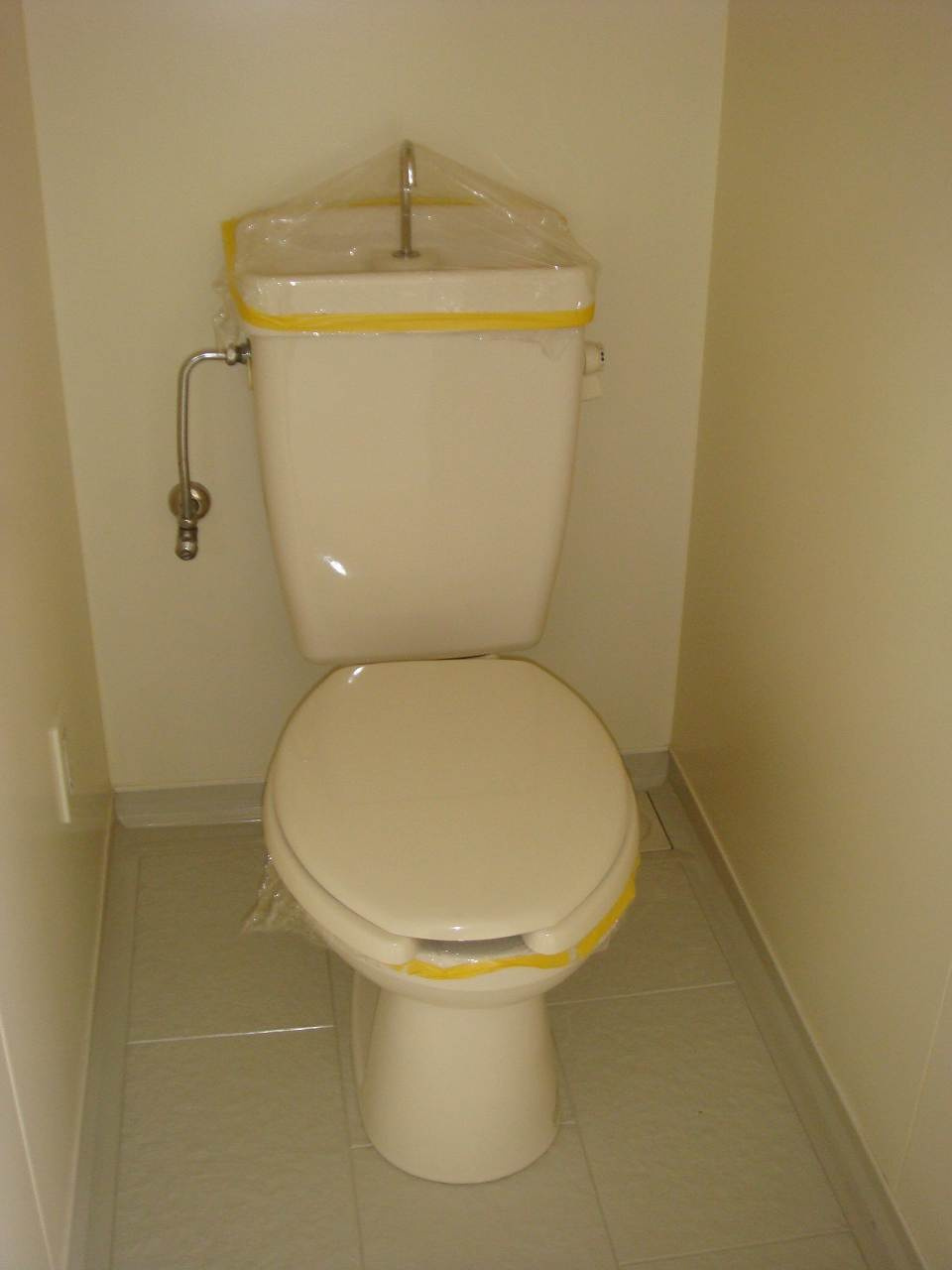 東山1丁目倉庫付事務所のトイレ