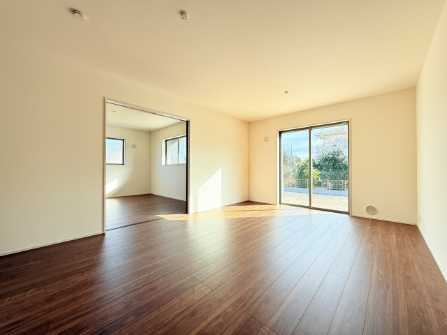 第1石岡市下林　新築戸建の居間・リビング