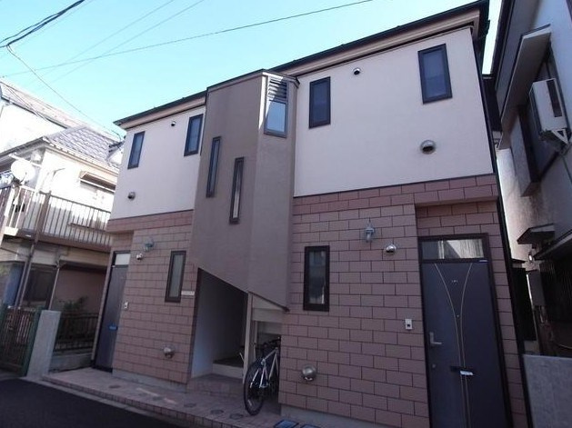 ファミールNのエントランス