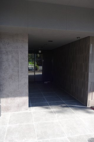 デュオメゾン文京白山のエントランス