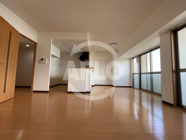 ヴェルドミール・ユモト　東粉浜小学校区の居間・リビング|ヴェルドミール・ユモト　居間