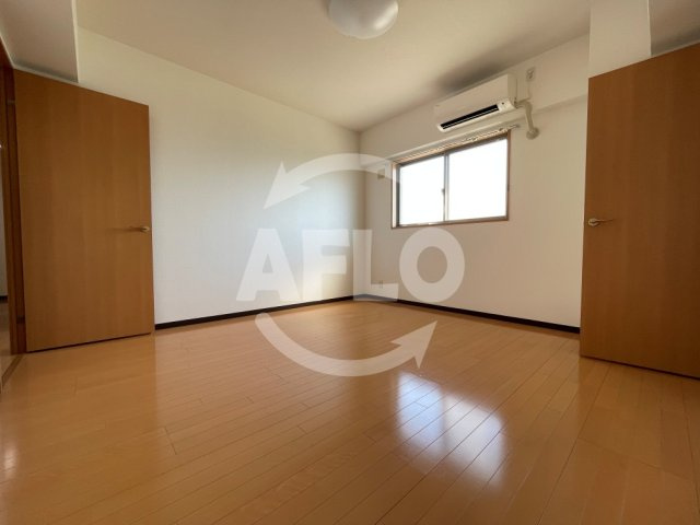 ヴェルドミール・ユモト　東粉浜小学校区の洋室|ヴェルドミール・ユモト　洋室