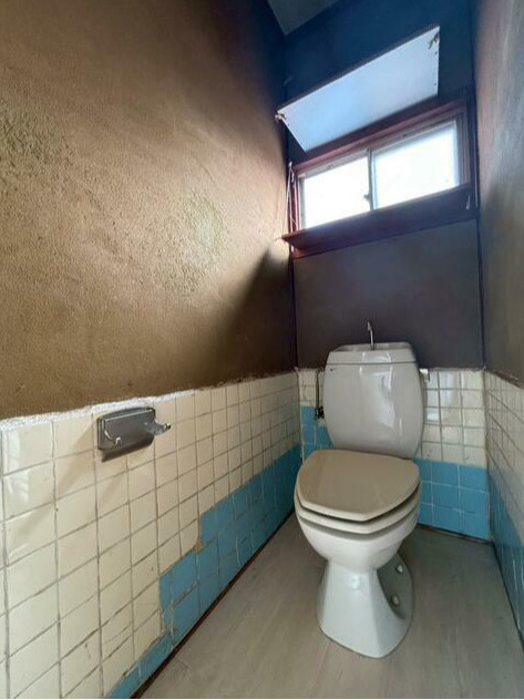 佐藤町牧野様借家のトイレ