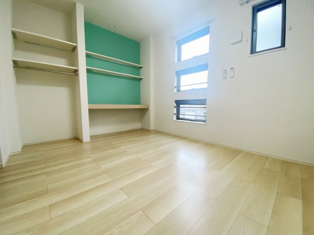 フォリアの寝室