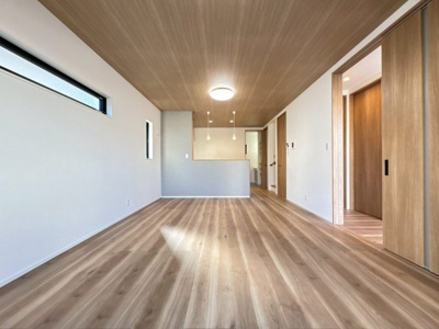 【居間・リビング】 | 豊中市宮山町4丁目貸家 D棟