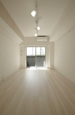 【居間・リビング】 | ブライズ杉並和泉 | 明るい洋室！