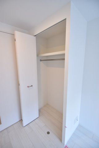 大阪市都島区中野町２丁目の賃貸マンションの収納