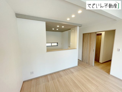 【居間・リビング】 | ワイウッドコート上里町(七本木)第60期【平屋】新築住宅 | ≪4号棟≫
現地(2026年4月撮影)