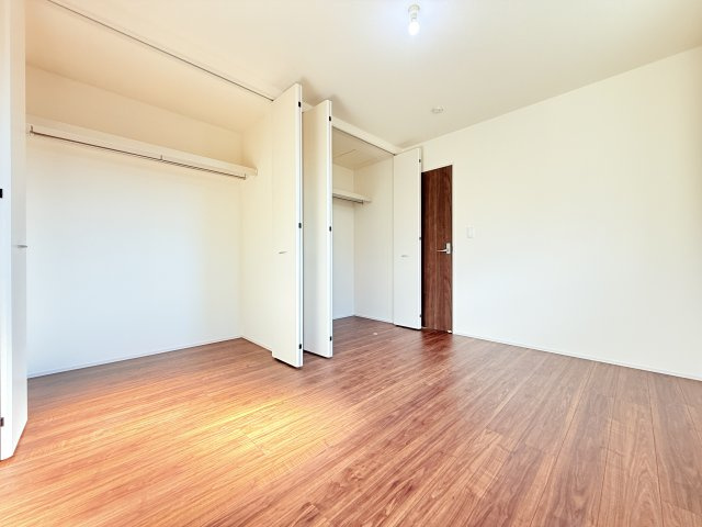 小美玉市小川第1　新築戸建　1号棟の洋室