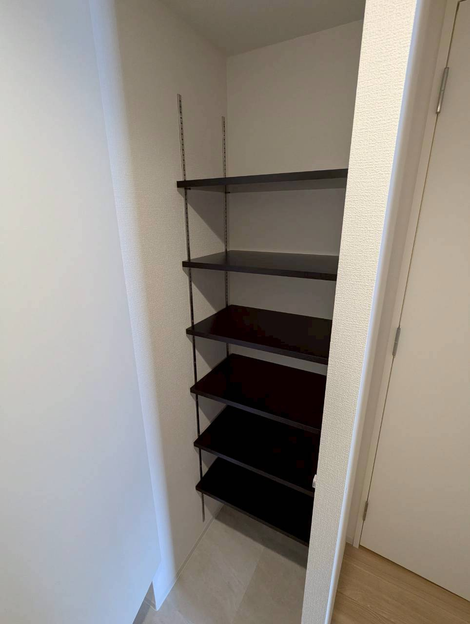 セレニテフラン谷町四丁目アリエの玄関|※新築工事中の写真です