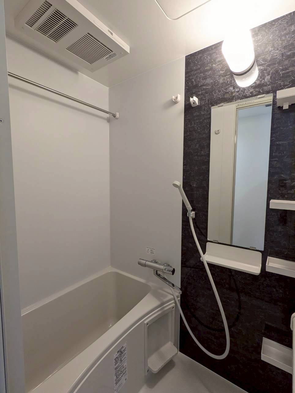 セレニテフラン谷町四丁目アリエの浴室