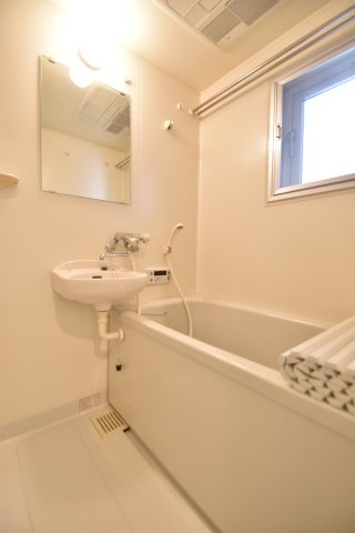 大阪市都島区中野町２丁目の賃貸マンションの浴室