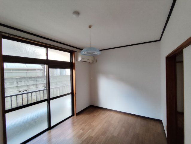 葛飾区奥戸３丁目の賃貸マンションの居間・リビング