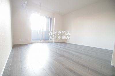 【居間・リビング】 | Grand station宮上Ⅰ | 明るい落ち着いたお部屋♪