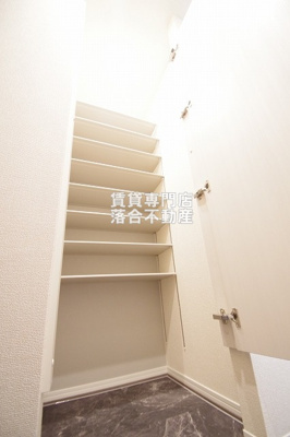 【収納】 | Grand station宮上Ⅰ | たっぷり入る玄関収納♪