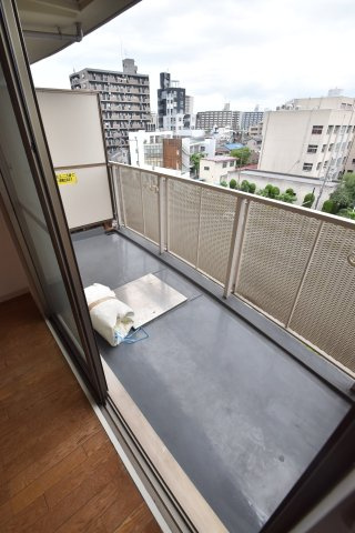 大阪市都島区中野町２丁目の賃貸マンションのバルコニー