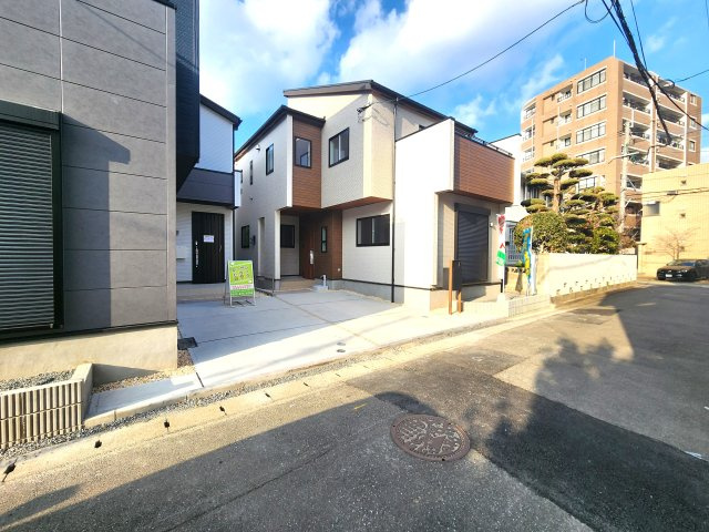 福岡市早良区荒江3丁目第1-2棟（2号棟）の前面道路含む現地写真|見学の時間などお気軽にお問い合わせ下さい。