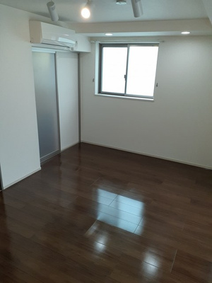 【居間・リビング】 | シルバレイ | 8.3帖のきれいなLDK。