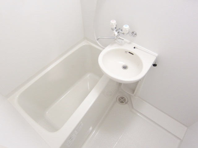 SAMA Residence  サマレジデンスの浴室|別号室の参考写真です。