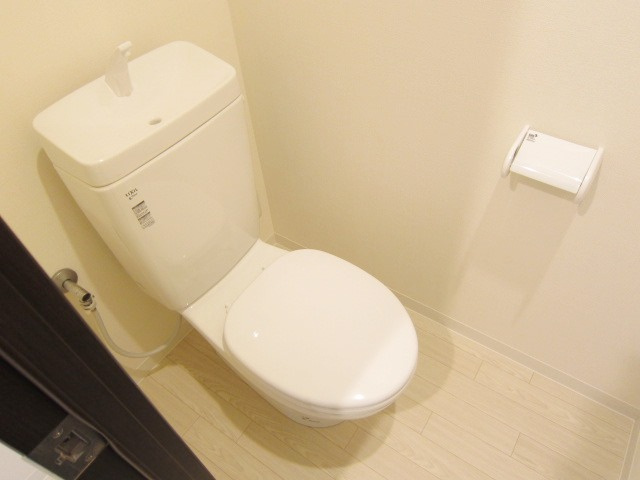 SAMA Residence  サマレジデンスのトイレ|別号室の参考写真です。