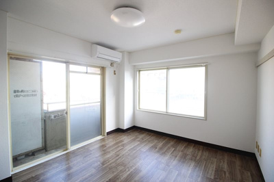 【居間・リビング】 | ナッツクラッカー