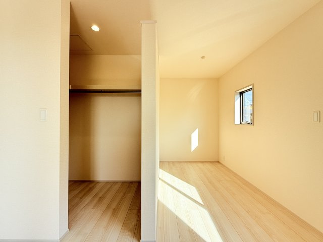 小美玉市小川第1　新築戸建　2号棟の収納