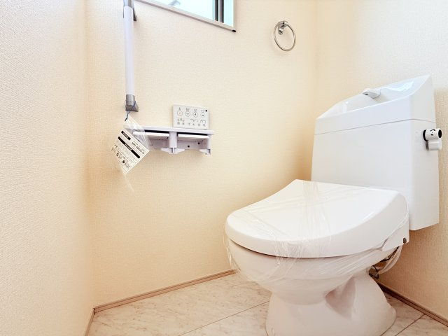 小美玉市小川第1　新築戸建　2号棟のトイレ