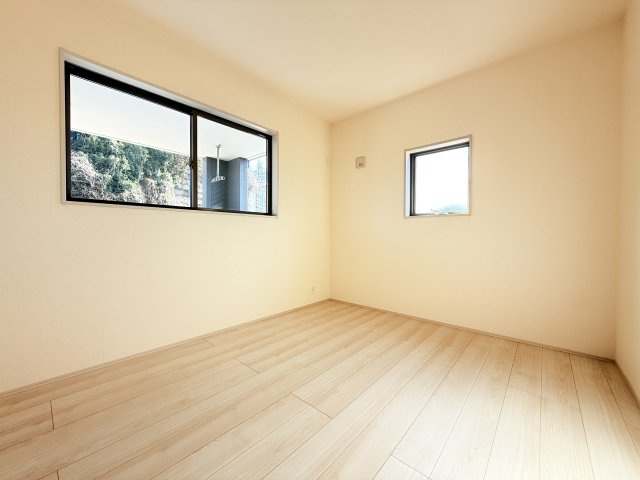 小美玉市小川第1　新築戸建　2号棟の洋室