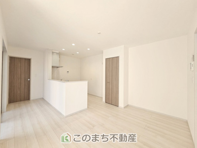 【キッチン】 | いろどりアイタウン栃木市大宮町22-P2 | 人気のカウンターキッチンになっているので家族とコミュニケーションを取りながらでも家事をこなせます！