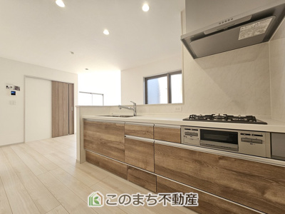 【キッチン】 | いろどりアイタウン栃木市大宮町22-P2 | 人気の対面式キッチン☆料理をしながらご家族とコミュニケーションが取れます♪