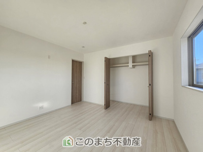 【洋室】 | いろどりアイタウン栃木市大宮町22-P2 | 南向きで陽当たりの良い洋室♪風通しもよく快適です☆