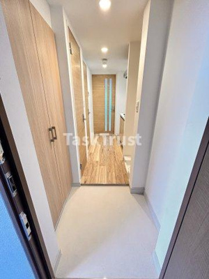 【玄関】 | プライムアーバン南森町