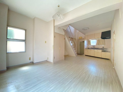 【居間・リビング】 | ヴィラ春日丘