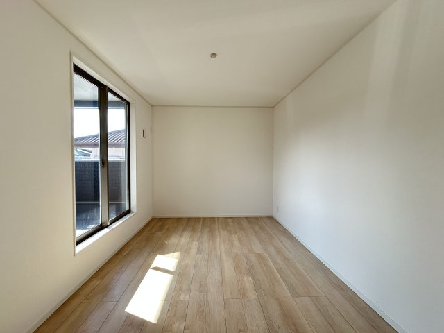 徳島市丈六町長尾建売第１の洋室