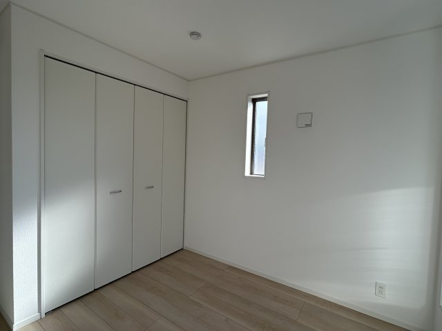 徳島市丈六町長尾建売第１の洋室