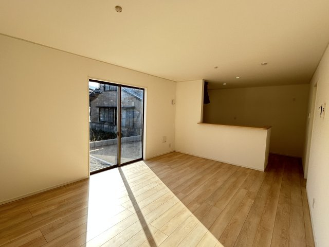 徳島市丈六町長尾建売第１の居間・リビング