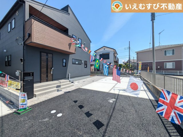Livele Garden.S　熊谷末広第5の駐車場|2台駐車可能なスペース完備
しっかり舗装してある駐車スペースで天気が悪く足元が悪い日でも乗り降りしやすい♪