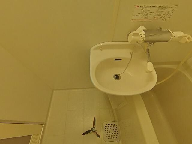 アーバイル池袋イーストの洗面所