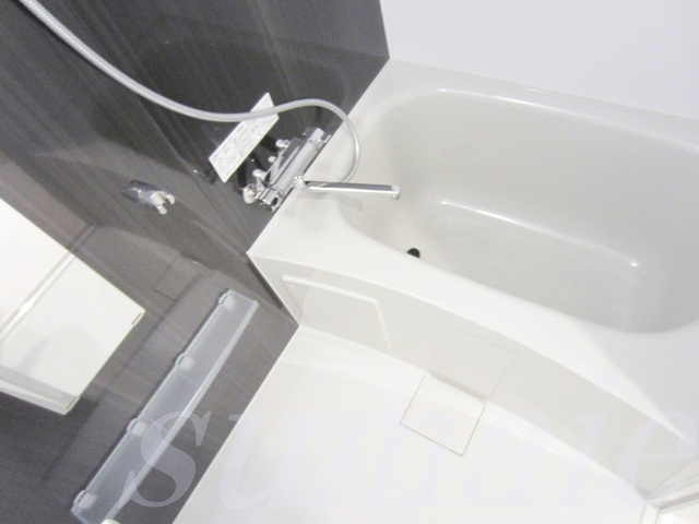 ＡＺＥＳＴ東十条の浴室|清潔感のあるバスルーム♪