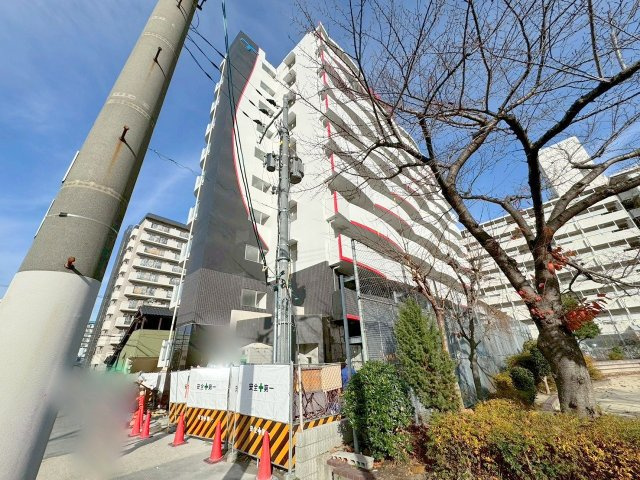 セレニテ新大阪アリエの外観